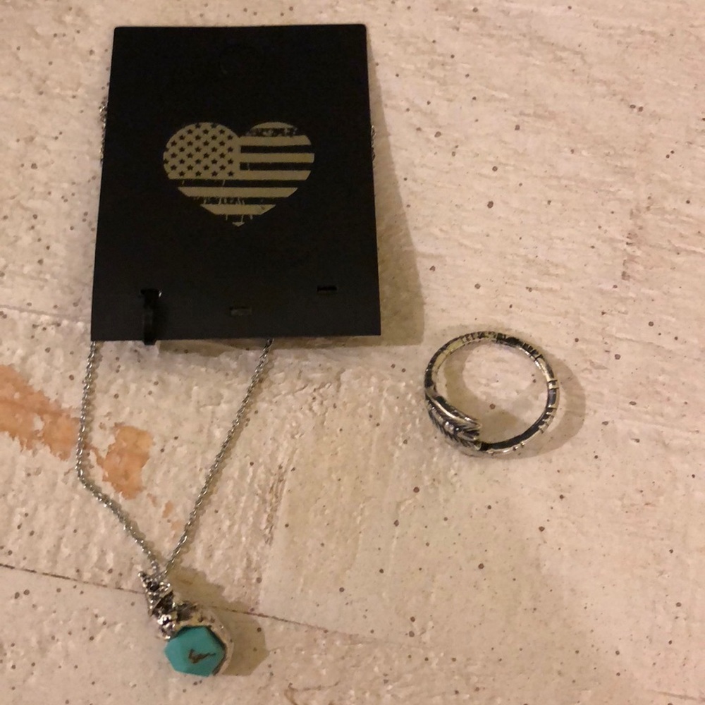 Arrow wrap ring and claw necklace set